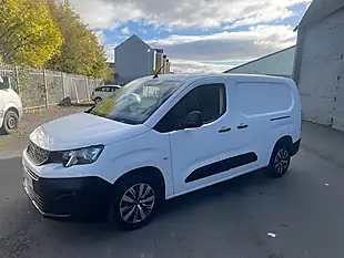 Used 2020 Peugeot Partner Professional Crew Van White - Interior and Exterior details 3