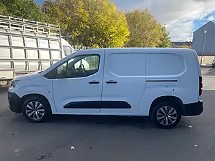 Used 2020 Peugeot Partner Professional Crew Van White - Interior and Exterior details 6