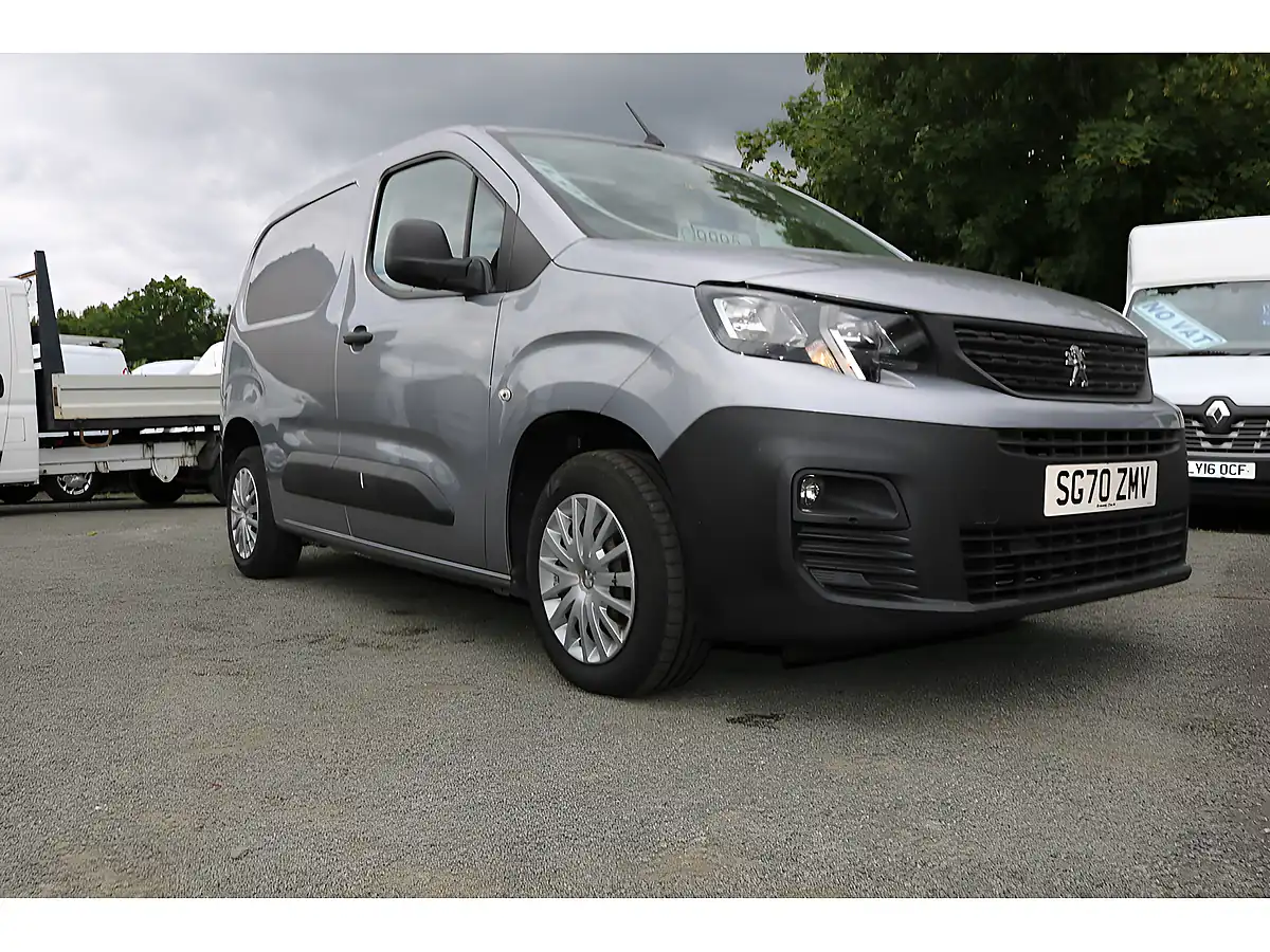 Used 2020 Peugeot Partner Professional L1 Grey - Interior and Exterior details 11