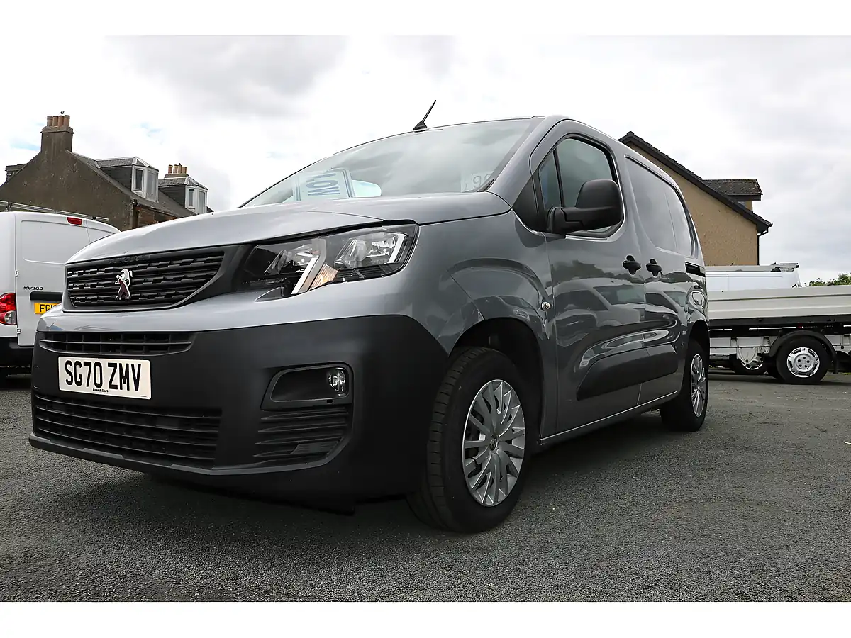 Used 2020 Peugeot Partner Professional L1 Grey - Interior and Exterior details 12