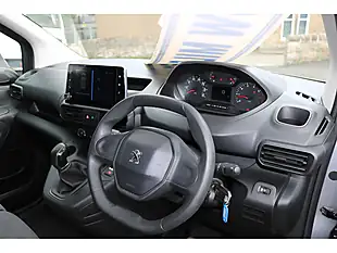 Used 2020 Peugeot Partner Professional L1 Grey - Interior and Exterior details 13