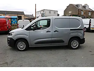 Used 2020 Peugeot Partner Professional L1 Grey - Interior and Exterior details 4