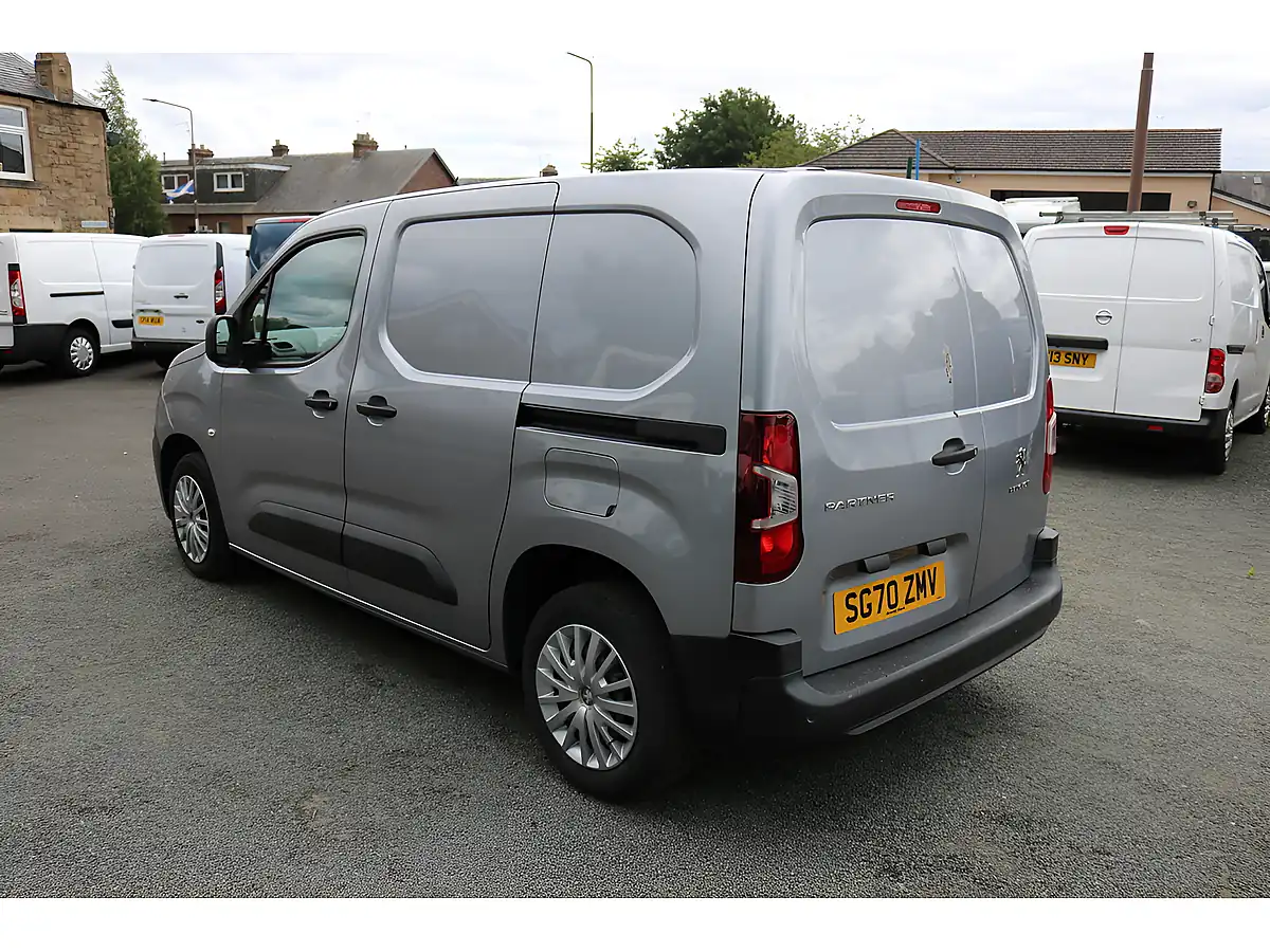 Used 2020 Peugeot Partner Professional L1 Grey - Interior and Exterior details 5