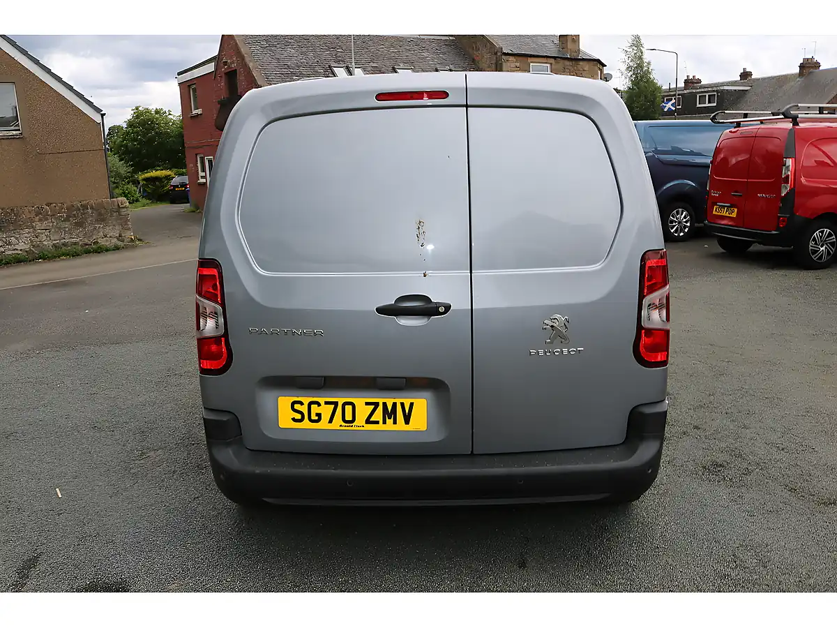Used 2020 Peugeot Partner Professional L1 Grey - Interior and Exterior details 7