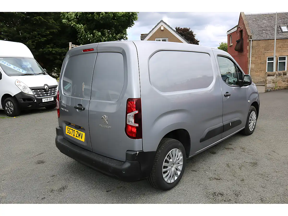 Used 2020 Peugeot Partner Professional L1 Grey - Interior and Exterior details 8