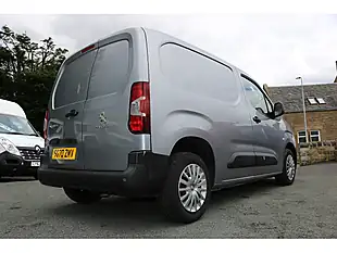 Used 2020 Peugeot Partner Professional L1 Grey - Interior and Exterior details 9