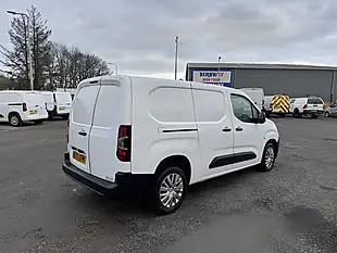 Used 2020 Peugeot Partner Professional Long - Interior and Exterior details 6