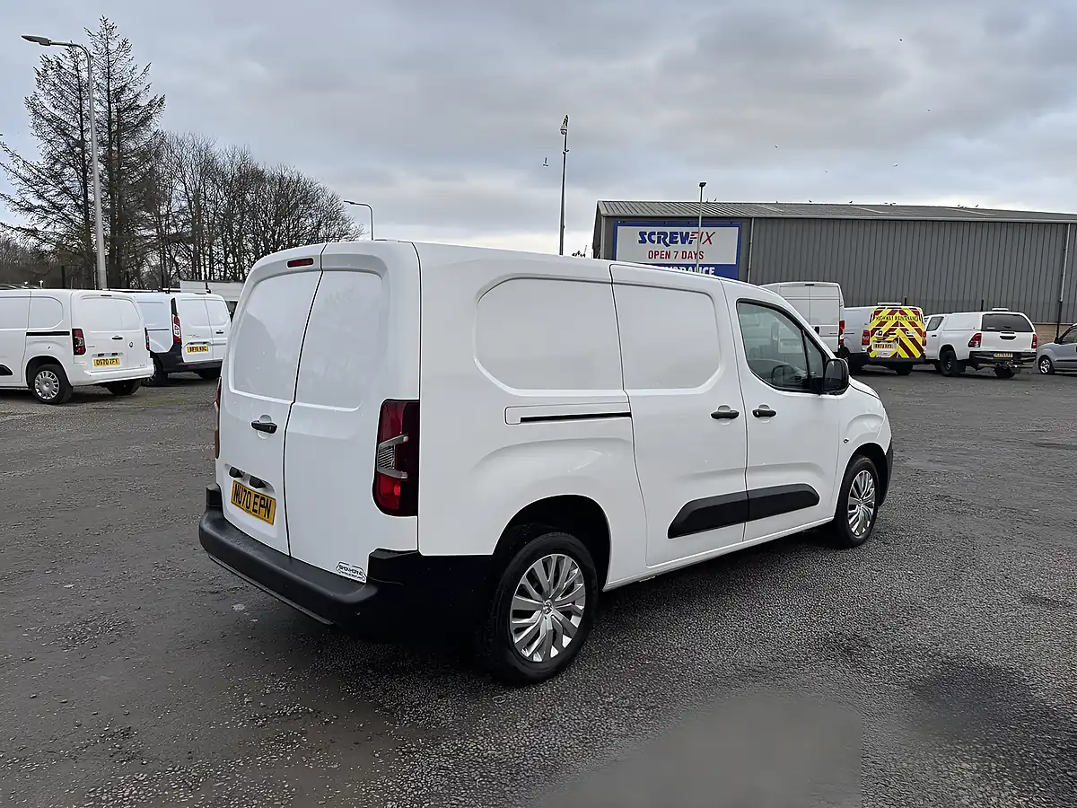Used 2020 Peugeot Partner Professional Long - Interior and Exterior details 6