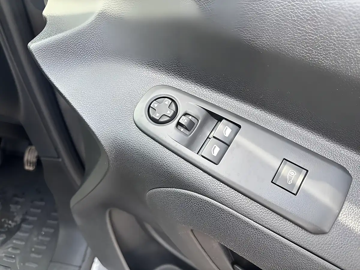 Used 2020 Peugeot Partner Professional Standard Grey - Interior and Exterior details 13