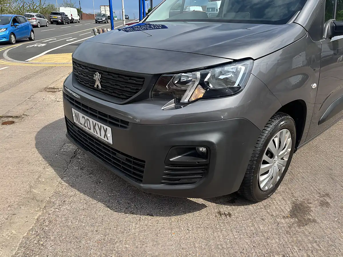 Used 2020 Peugeot Partner Professional Standard Grey - Interior and Exterior details 5