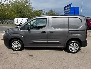 Used 2020 Peugeot Partner Professional Standard Grey - Interior and Exterior details 8