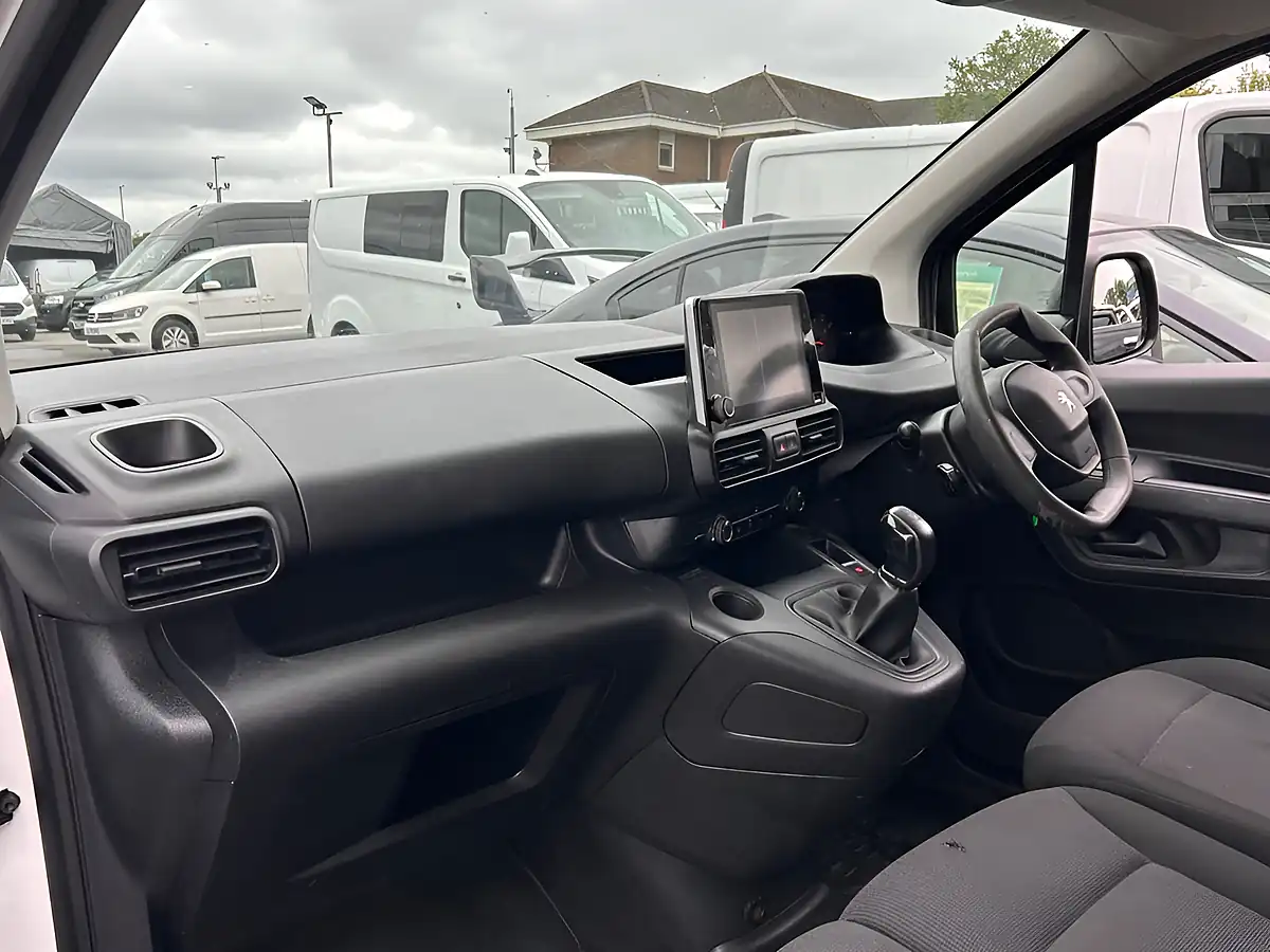 Used 2020 Peugeot Partner Professional Standard Panel Van White - Interior and Exterior details 11