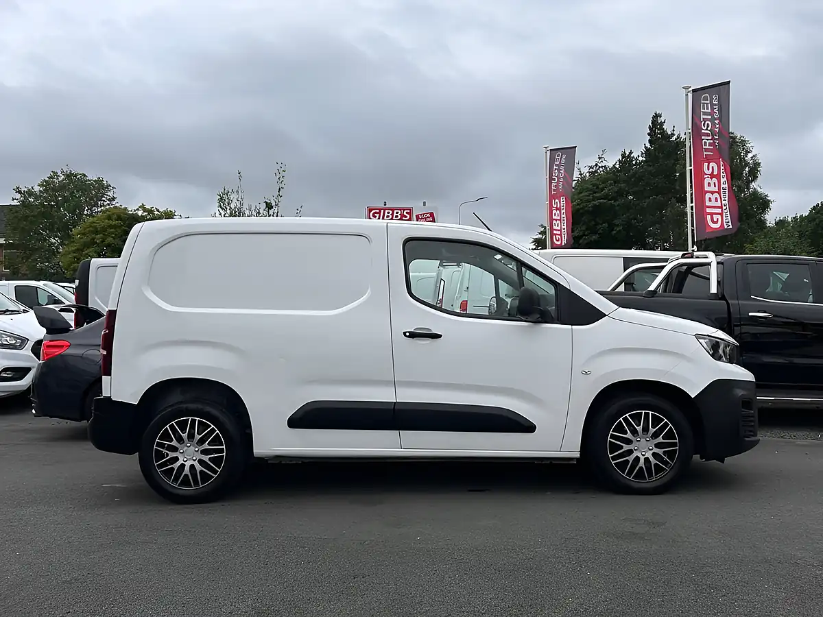 Used 2020 Peugeot Partner Professional Standard Panel Van White - Interior and Exterior details 2