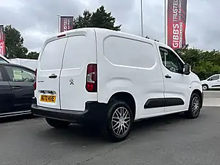 Used 2020 Peugeot Partner Professional Standard Panel Van White - Interior and Exterior details 3