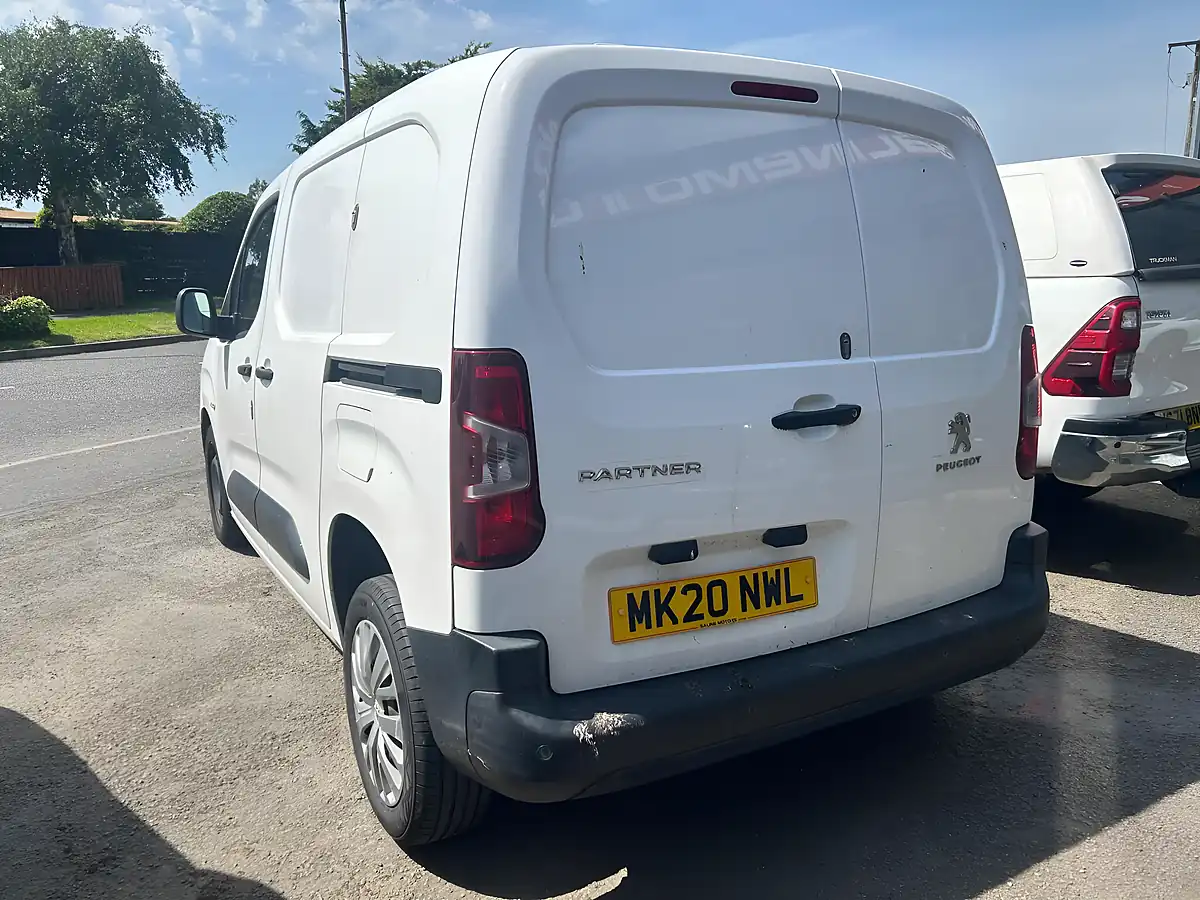 Used 2020 Peugeot Partner Professional Standard White - Interior and Exterior details 3