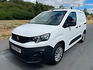 Used 2020 Peugeot Partner Professional Standard White - Interior and Exterior details 5