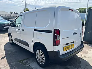 Used 2020 Peugeot Partner Professional Standard White - Interior and Exterior details 6