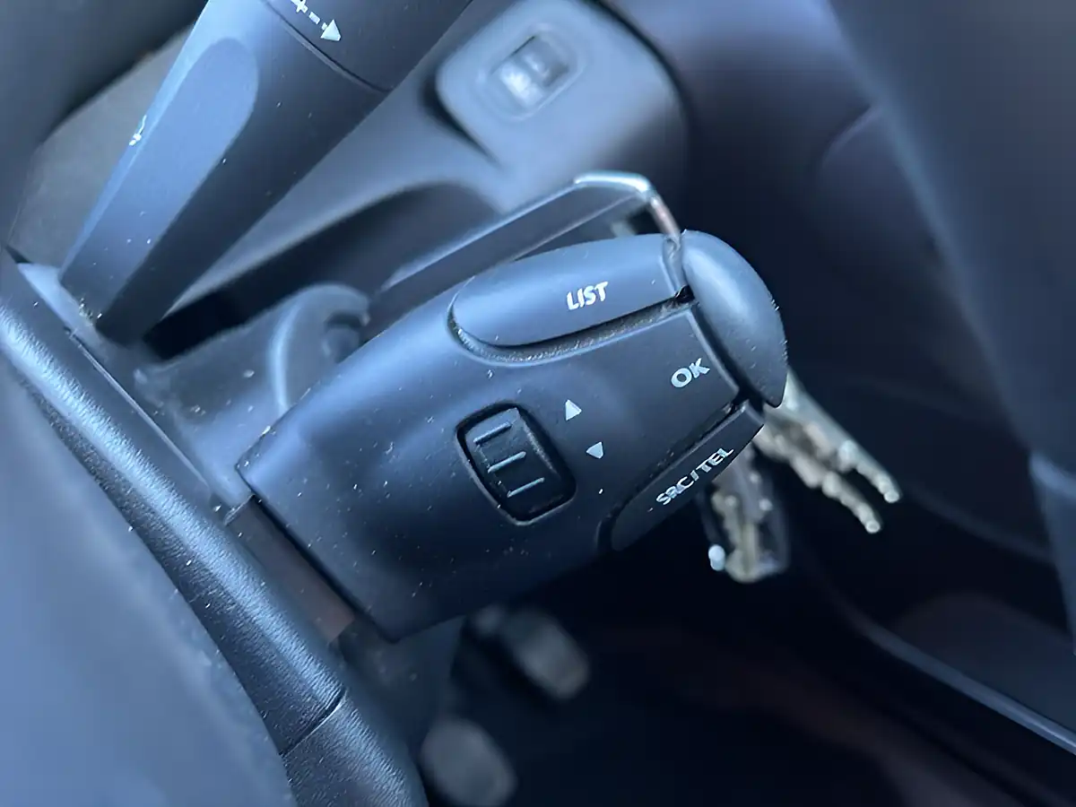 Used 2020 Peugeot Partner Professional Standard White - Interior and Exterior details 16