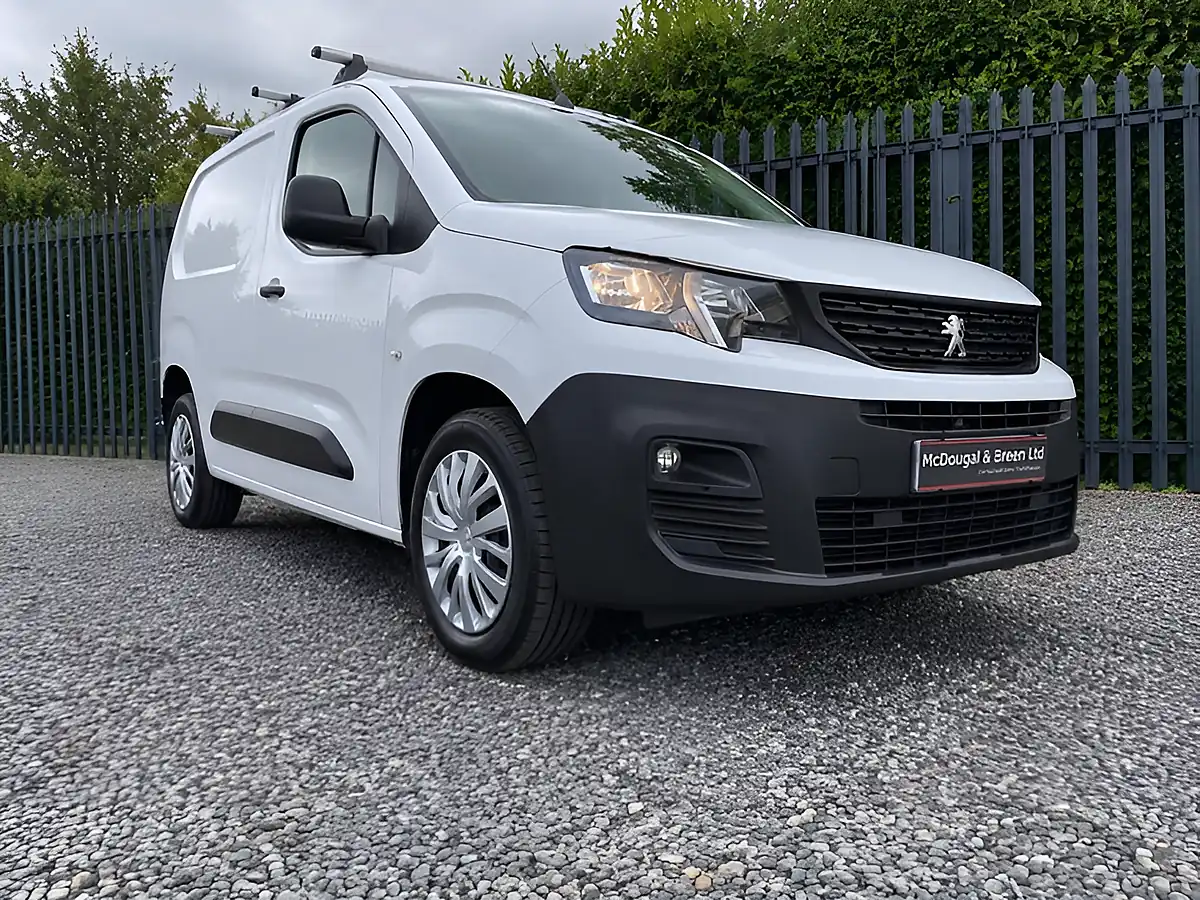 Used 2020 Peugeot Partner Professional Standard White - Interior and Exterior details 20