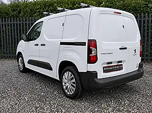 Used 2020 Peugeot Partner Professional Standard White - Interior and Exterior details 6