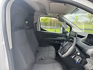 Used 2020 Peugeot Partner Professional White - Interior and Exterior details 16