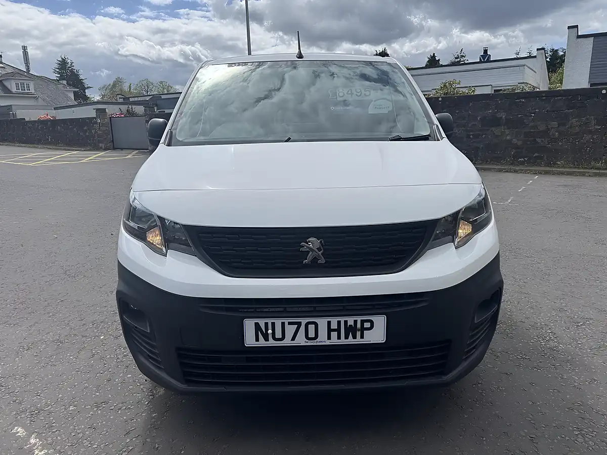 Used 2020 Peugeot Partner Professional White - Interior and Exterior details 2