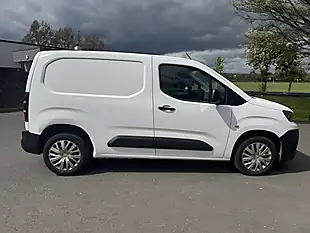 Used 2020 Peugeot Partner Professional White - Interior and Exterior details 8
