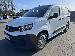 Used 2020 Peugeot Partner Professional White - Interior and Exterior details 3