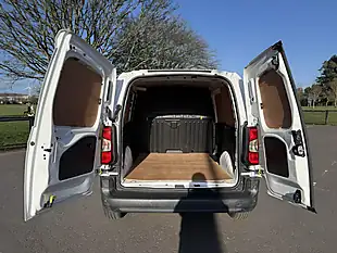 Used 2020 Peugeot Partner Professional White - Interior and Exterior details 9