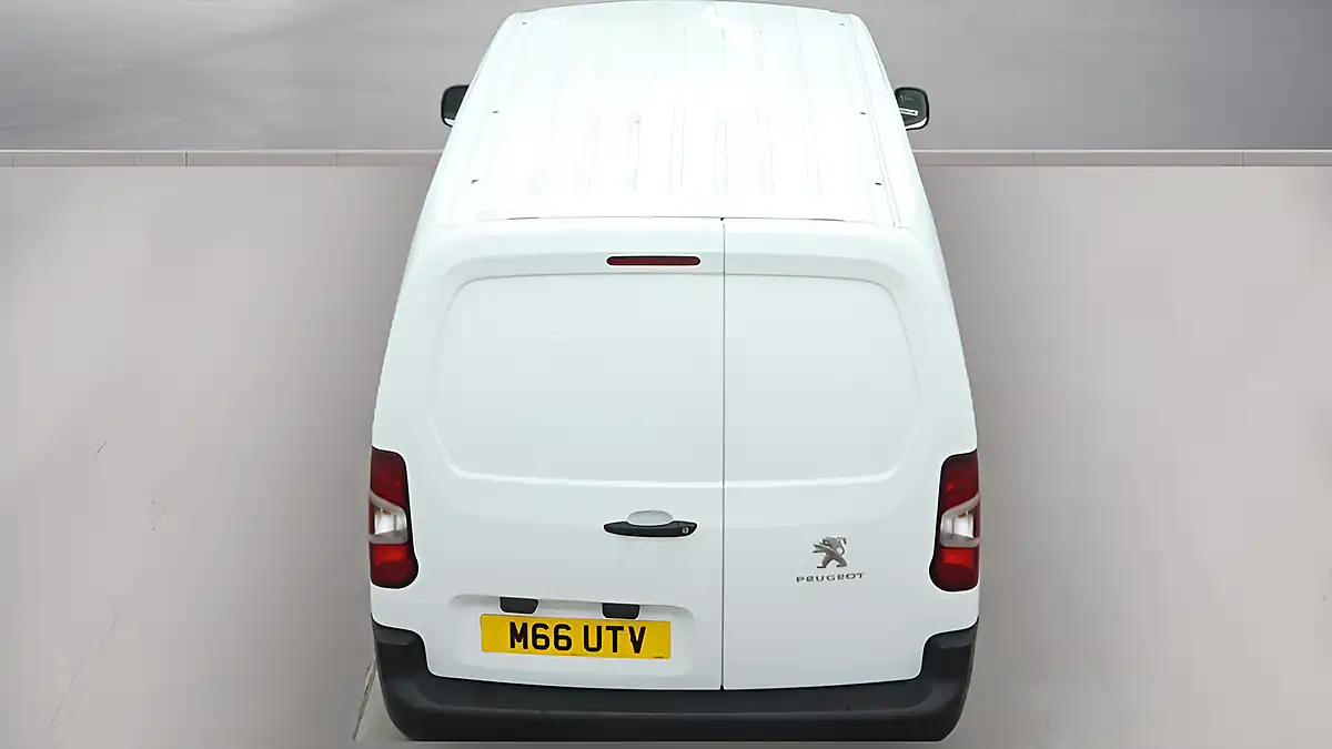 Used 2020 Peugeot Partner Professional White - Interior and Exterior details 15
