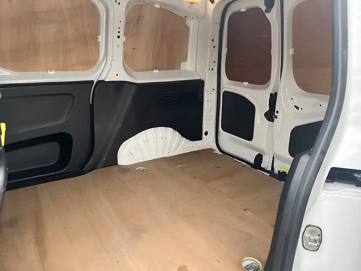 Used 2020 Peugeot Partner Professional White - Interior and Exterior details 19