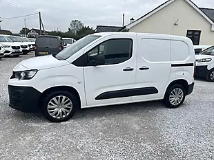 Used 2020 Peugeot Partner Professional White - Interior and Exterior details 8