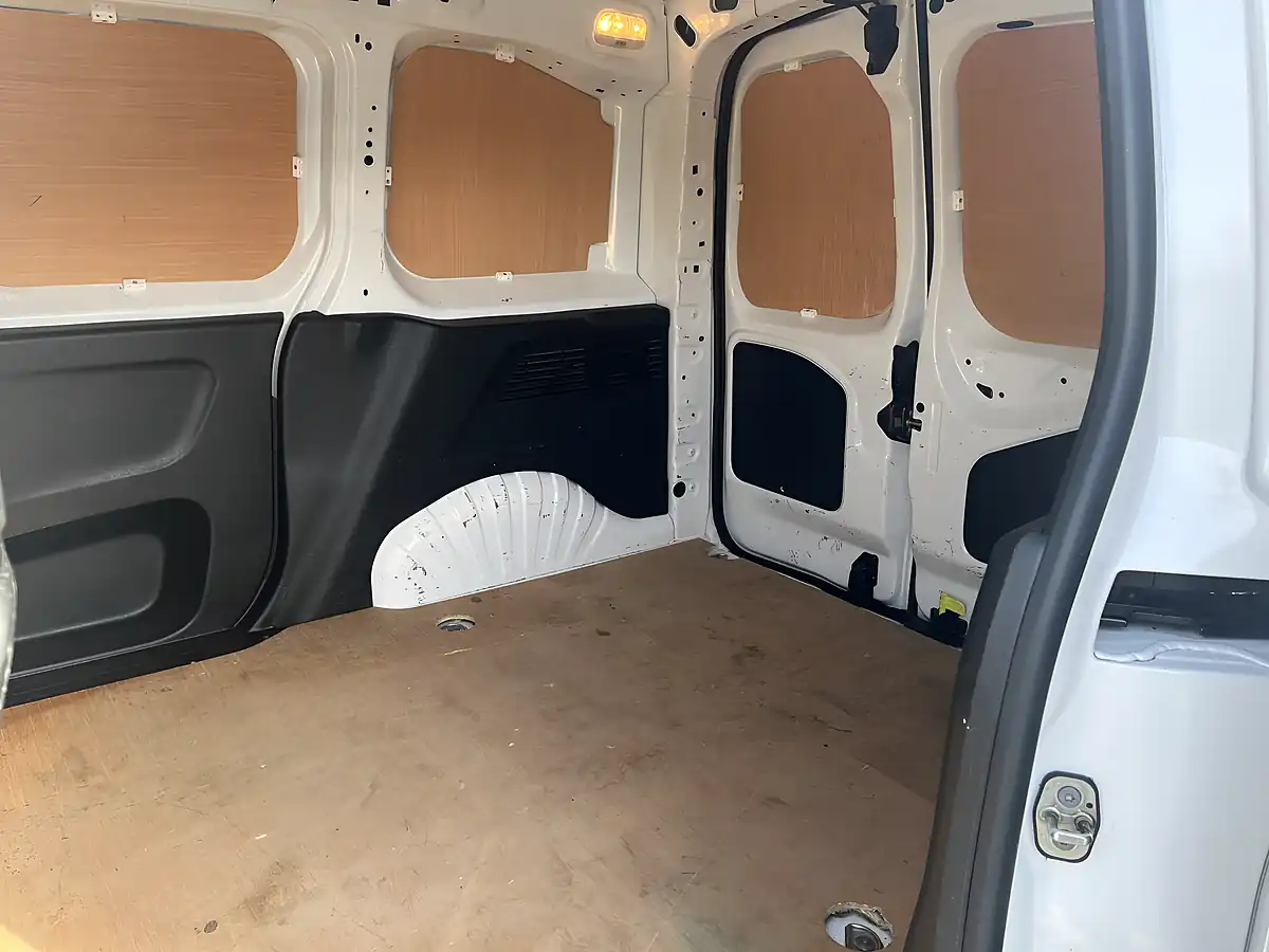 Used 2020 Peugeot Partner Professional White - Interior and Exterior details 19