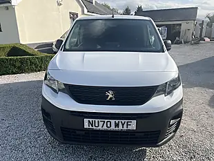 Used 2020 Peugeot Partner Professional White - Interior and Exterior details 5