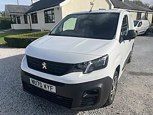 Used 2020 Peugeot Partner Professional White - Interior and Exterior details 6