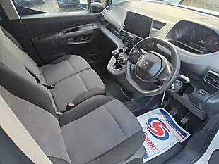 Used 2020 Peugeot Partner Professional White - Interior and Exterior details 13