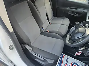 Used 2020 Peugeot Partner Professional White - Interior and Exterior details 16