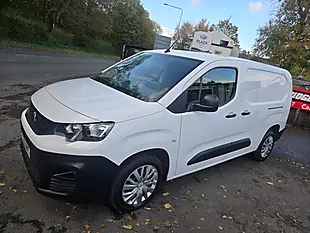 Used 2020 Peugeot Partner Professional White - Interior and Exterior details 3