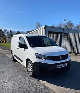 Used 2020 Peugeot Partner White - Interior and Exterior details 3