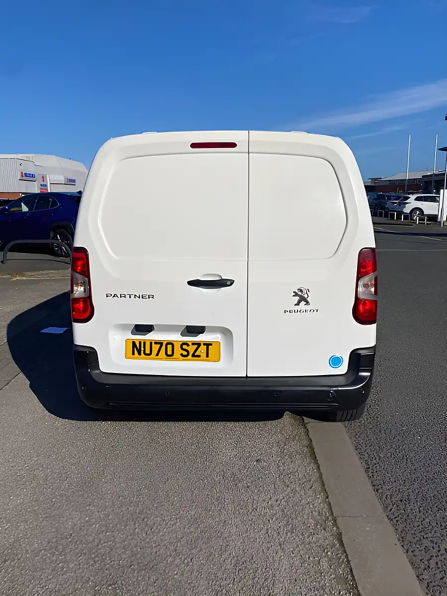 Used 2020 Peugeot Partner White - Interior and Exterior details 7