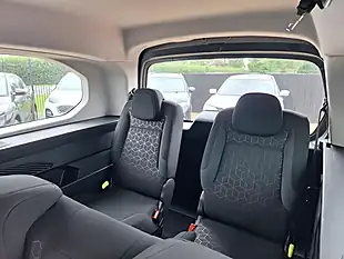 Used 2020 Peugeot Rifter Active Long Grey - Interior and Exterior details 16