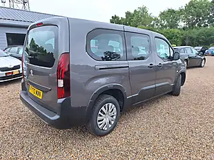 Used 2020 Peugeot Rifter Active Long Grey - Interior and Exterior details 17