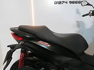 Used 2020 Piaggio MP3 300 Sport Black - Interior and Exterior details 5