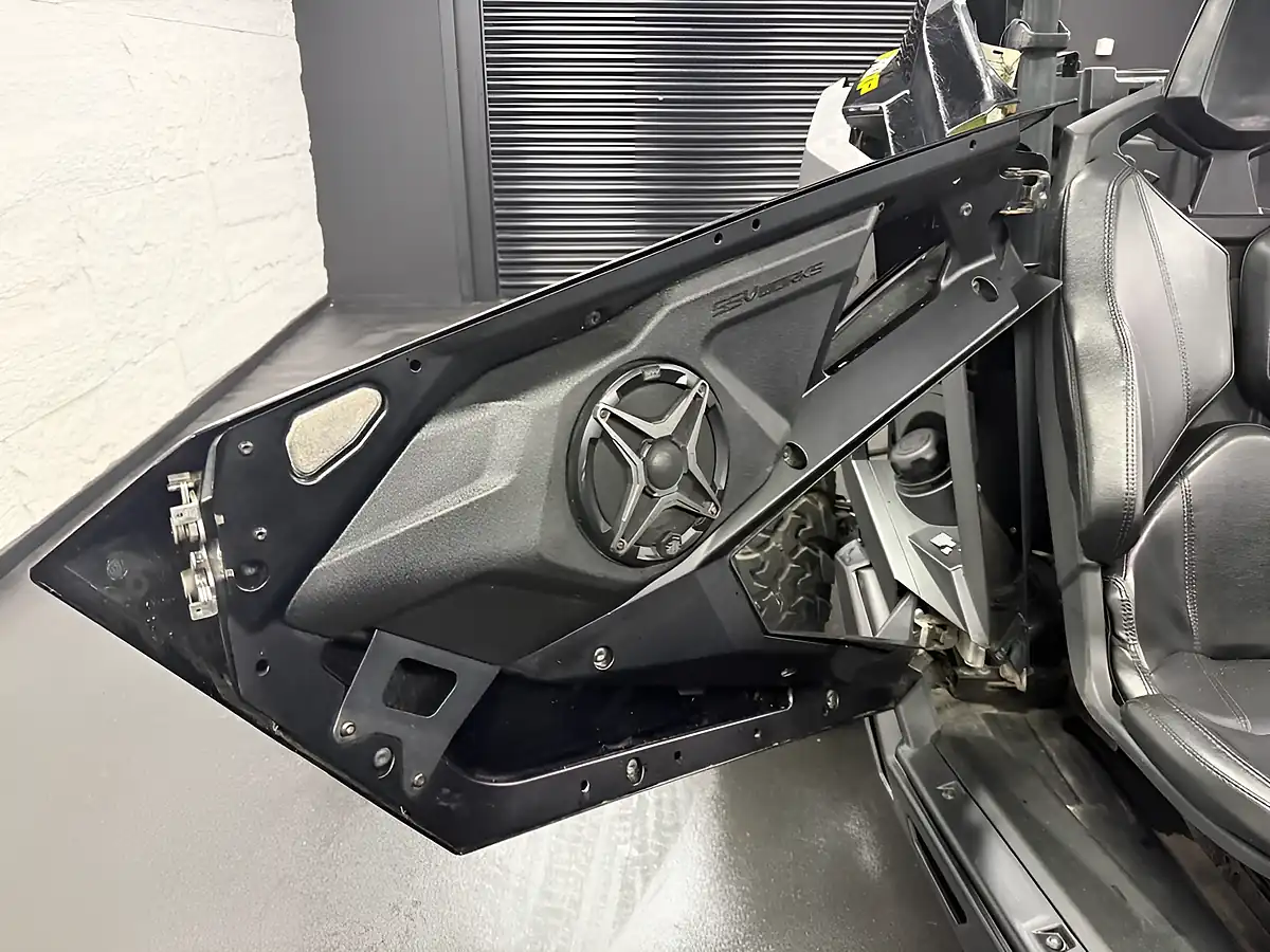 Used 2020 Polaris All Models Black - Interior and Exterior details 16