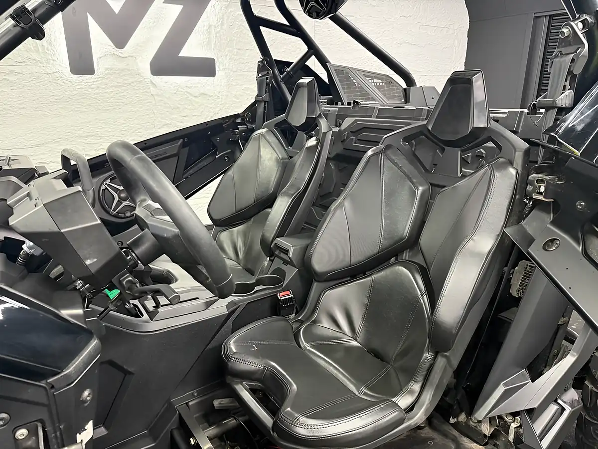 Used 2020 Polaris All Models Black - Interior and Exterior details 3