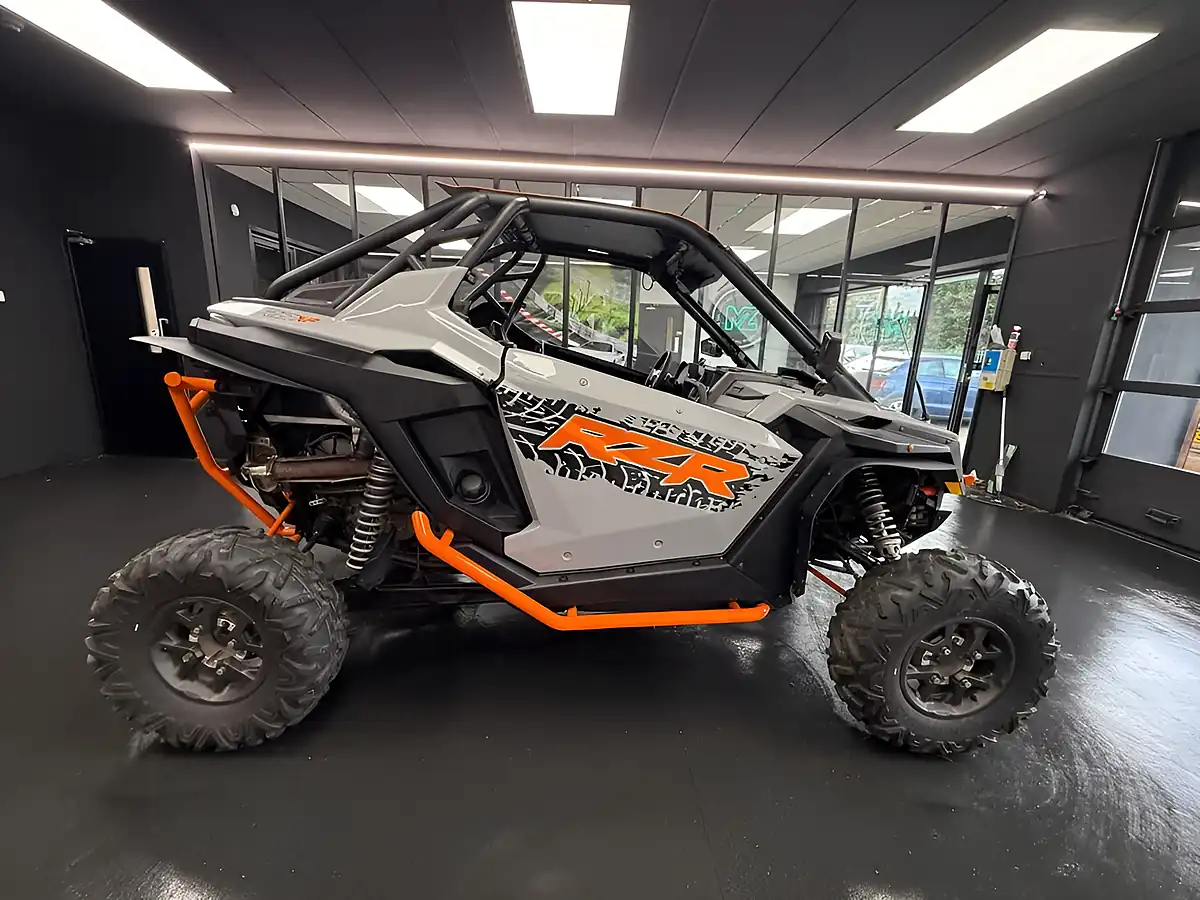 Used 2020 Polaris Rzr Xp Pro Grey - Interior and Exterior details 6