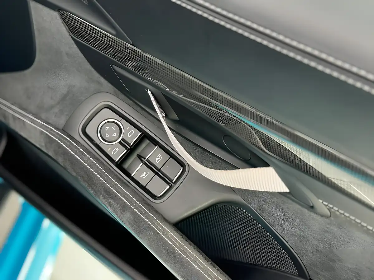 Used 2020 Porsche 718 Cayman GT4 Blue - Interior and Exterior details 13