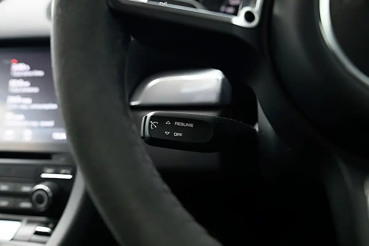 Used 2020 Porsche 718 Cayman Gts Green - Interior and Exterior details 16