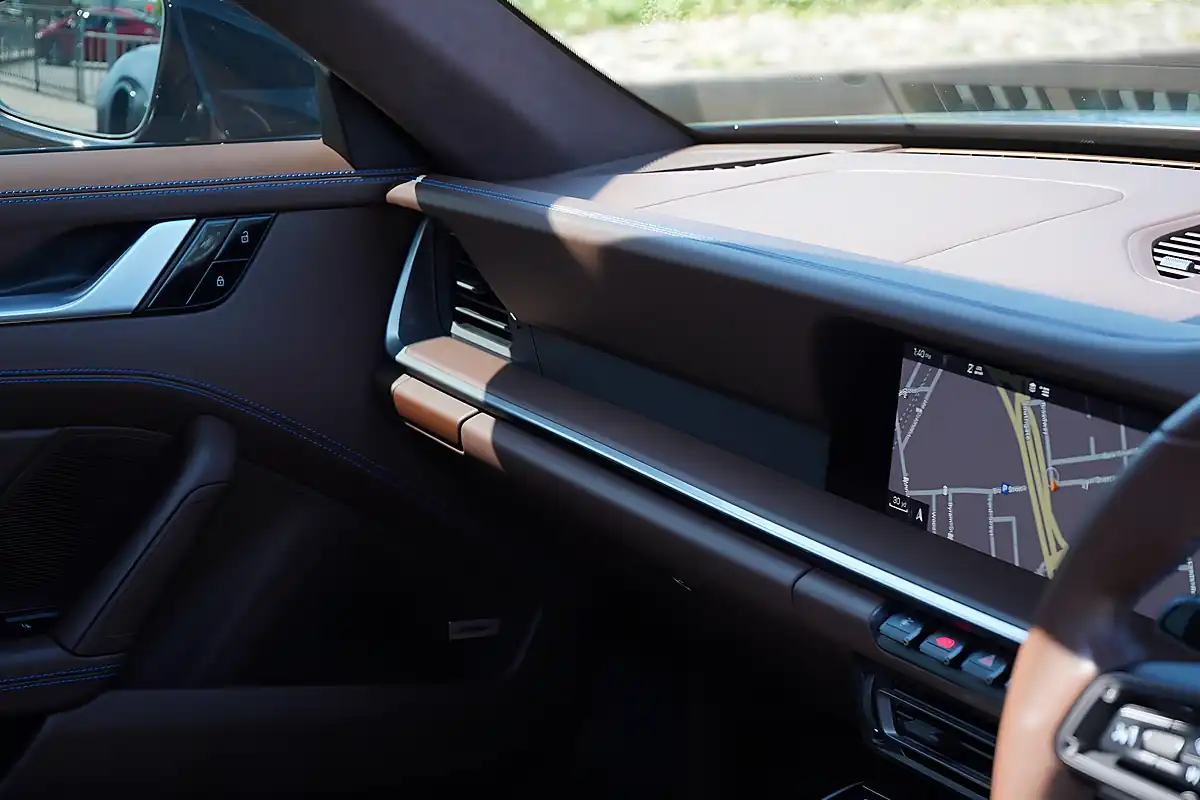 Used 2020 Porsche 911 Turbo S Black - Interior and Exterior details 17