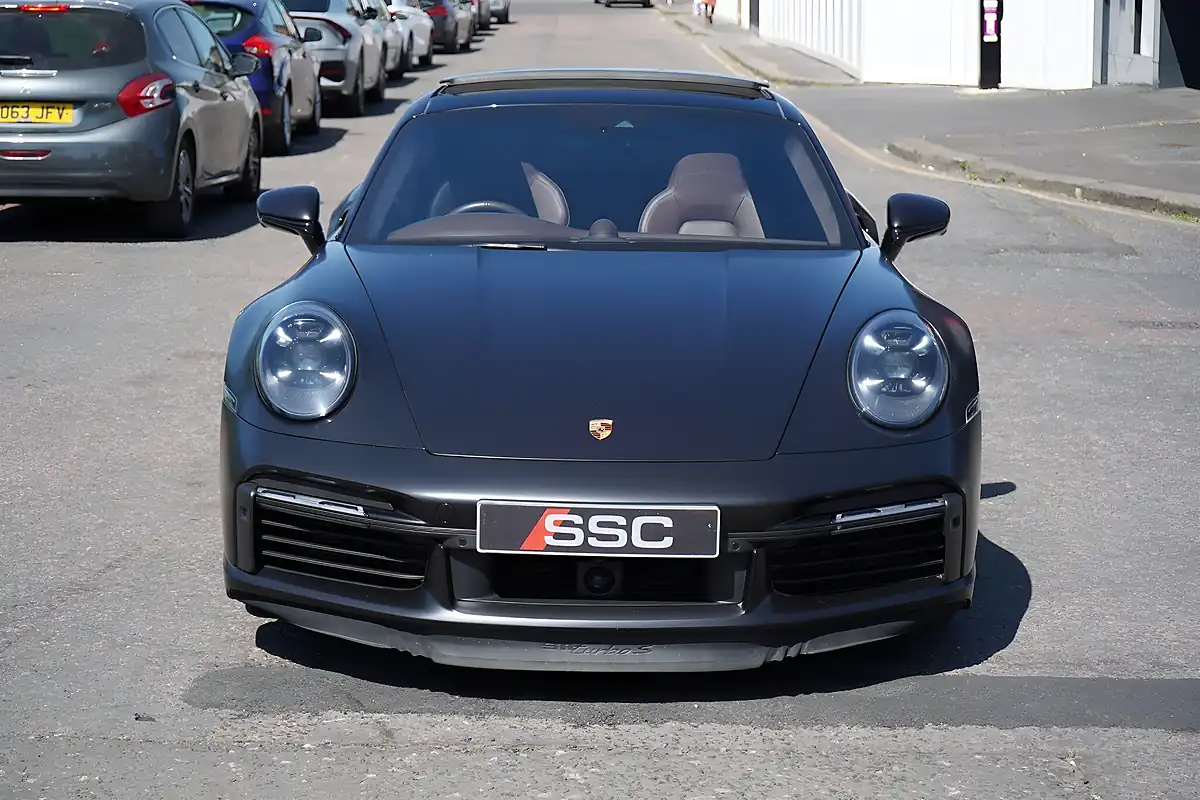 Used 2020 Porsche 911 Turbo S Black - Interior and Exterior details 5